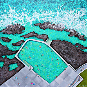 'Kiama Ocean Pool - Black Beach'